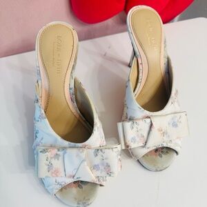 ANTONIO MELANI White Floral Bow Peep-Toe Mules